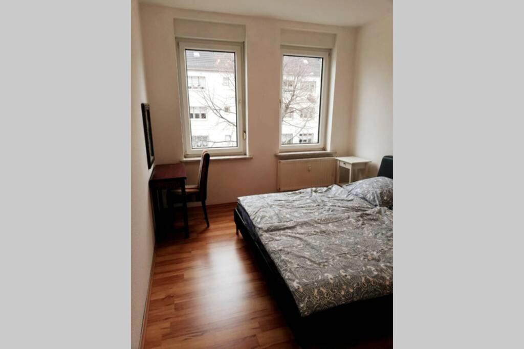 Ferienwohnung - Apartment Mit Balkon In Halle-Saale, Trotha Halle  Kültér fotó