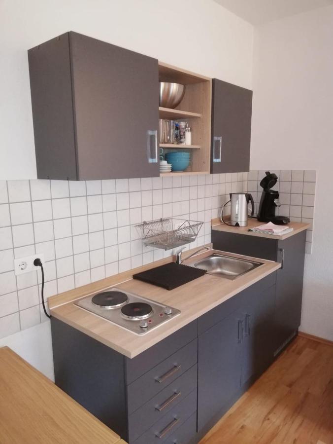 Ferienwohnung - Apartment Mit Balkon In Halle-Saale, Trotha Halle  Kültér fotó